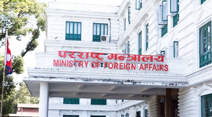 बङ्गलादेशमा कुनै सहयोग आवश्यक परे नेपाली राजदूतावासमा सम्पर्क गर्न आग्रह