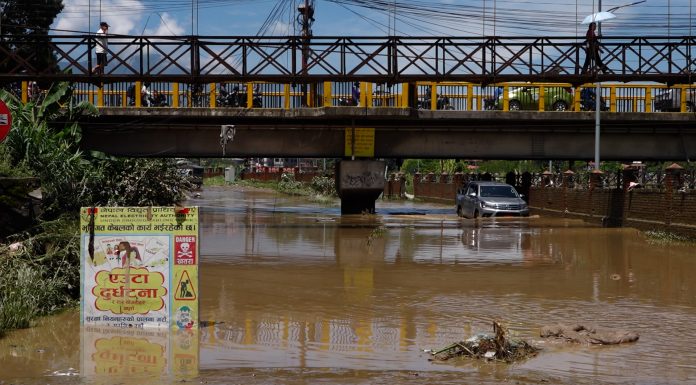 जलमग्न टेकु क्षेत्र