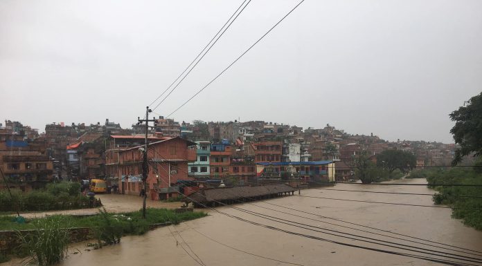 उपत्यकाका नदीमा बहाव बढेपछि करिडोरमा प्रहरी गस्ती