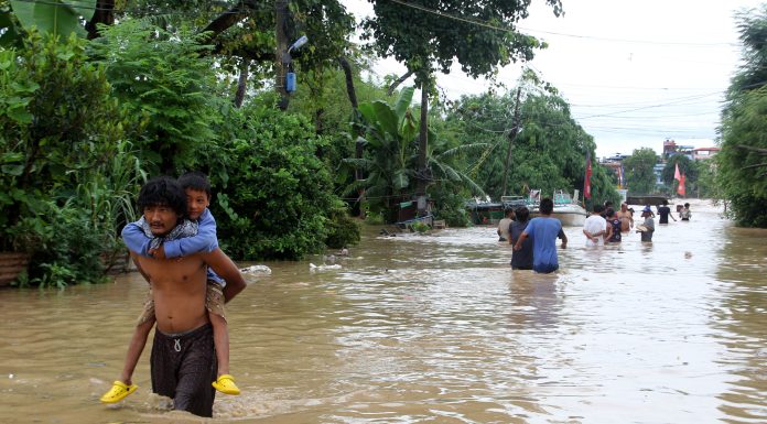 नारायणी नदीको जलसतह खतराको बिन्दुमाथि