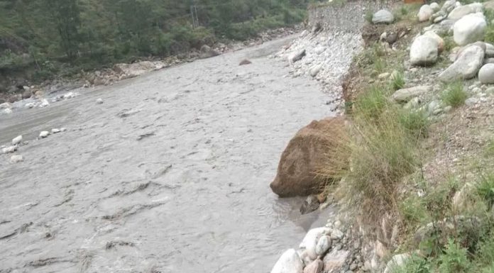 कालीगण्डकी नदी कटानले औद्योगिक ग्राम जोखिममा