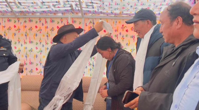 चिनियाँ नाकासम्म सडक विस्तार गर्न पालिका प्रमुखको माग