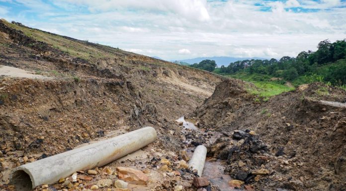 ललितपुरलाई कुरूप बनाइरहेका अव्यवस्थित प्लटिङ ।