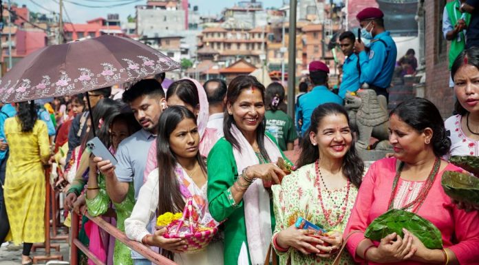 आज साउनको अन्तिम सोमबार, पशुपतिमा भक्तजनको घुइँचो