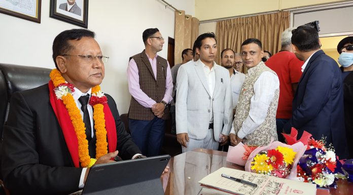 चलचित्र विकास बोर्डका अध्यक्ष दिनेश डिसीले गरे पदभार ग्रहण |