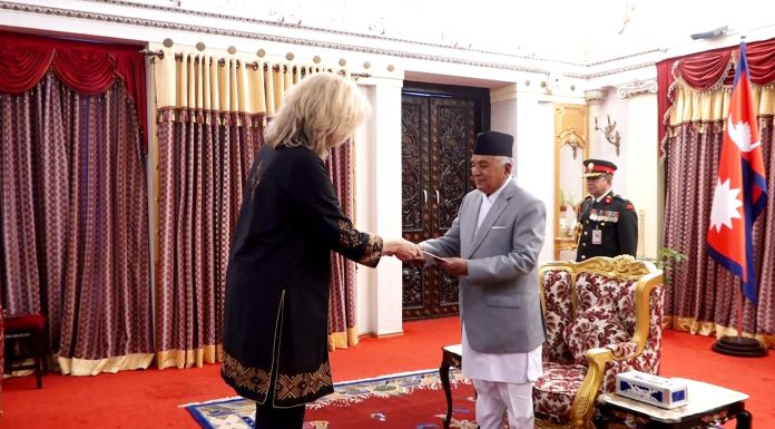 चार देशका राजदूतद्वारा ओहोदाको प्रमाणपत्र पेश
