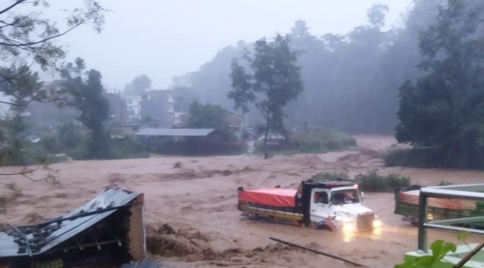 वर्षाले बागमती प्रदेश बढी प्रभावित, काठमाडौं उपत्यकाका नदी करिडोरका सडक बन्द |
