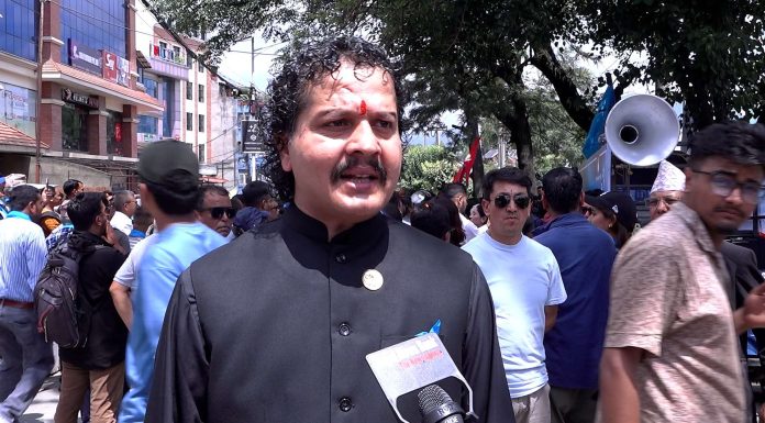 सभामुखले विवेक गुमाए, आन्दोलन रोकिन्न ः सांसद ढकाल