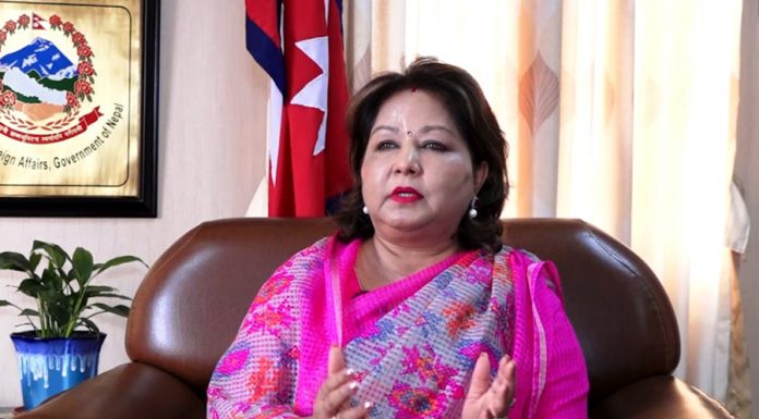परराष्ट्र मन्त्री आरजु राणा रोम जाँदै